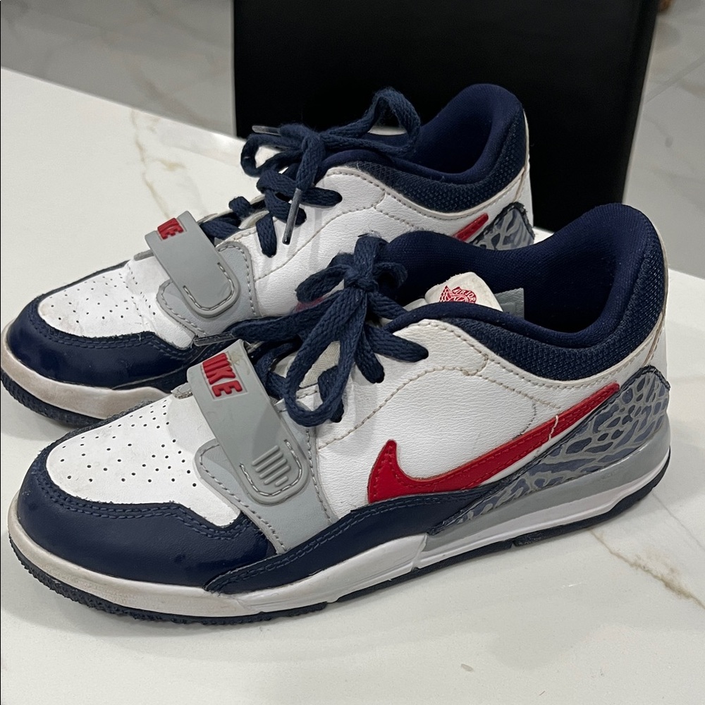 Nike Kids' White, Navy, and Red Sneakers